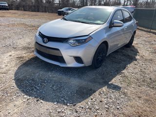 2016 Toyota Corolla LE - Exterior Front Left Corner Image